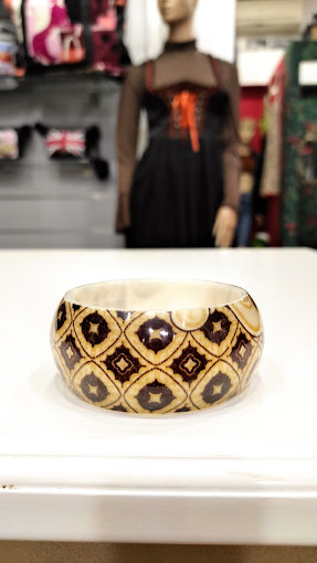 Γυναικεία & Aνδρικά Ενδύματα