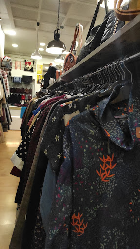 Γυναικεία & Aνδρικά Ενδύματα