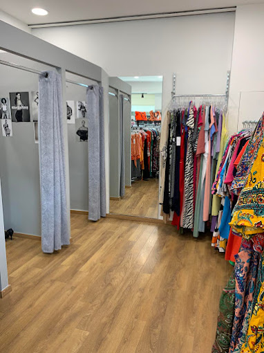 Γυναικεία Ενδύματα