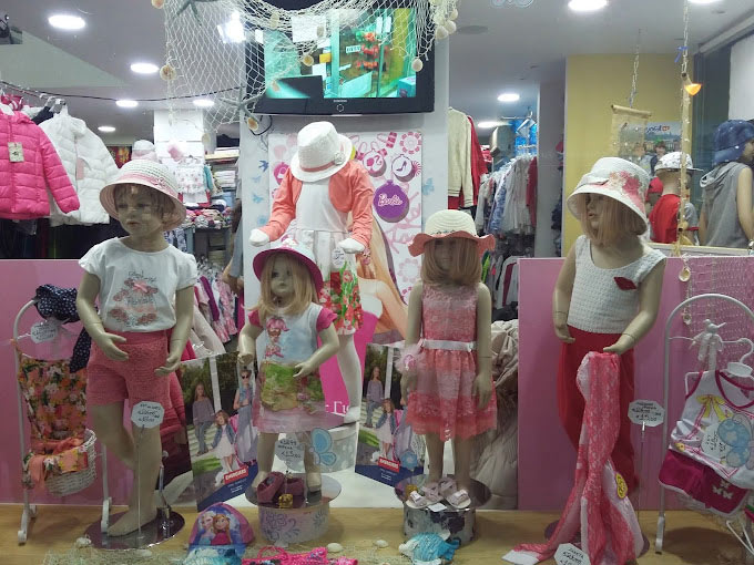 Βρεφικά & Παιδικά Ενδύματα